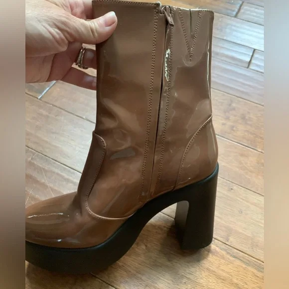 Gianni Bini Gb Levi Tate Patent Platform Mid Boots 8.5 - Picture 2 of 9